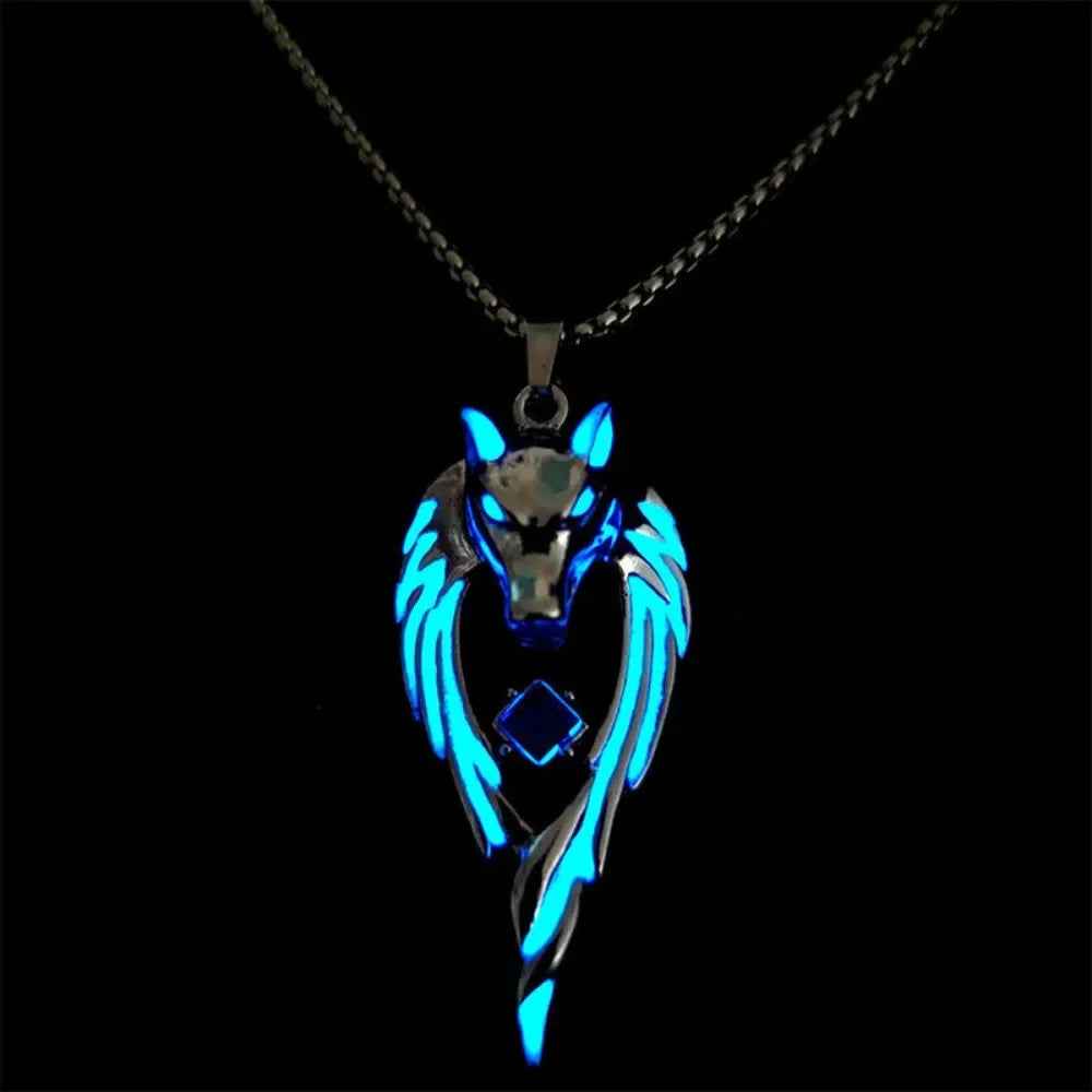 Glow‑In‑The‑Dark Wolf Head Pendant – Punk Meets Moonlight