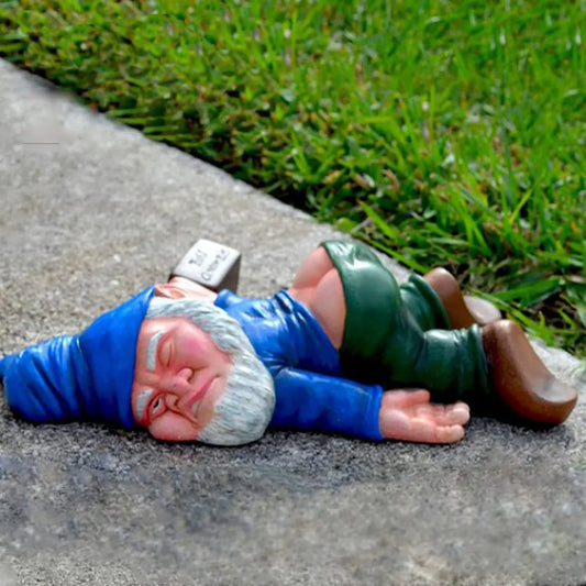 15CM Funny Drunken Christmas Garden Gnome – Weatherproof Resin Statue for Indoor/Outdoor Home Décor